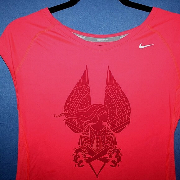 Nike Dri-FIT Graphic T-Shirt - Women's Size S - Athletic Top - Picture 1 of 8